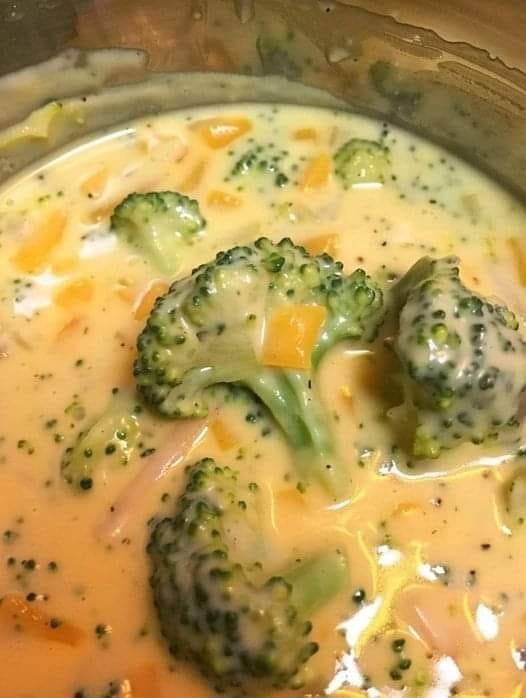 Crockpot Broccoli Cheddar Soup Crockpot Broccoli Cheddar Soup