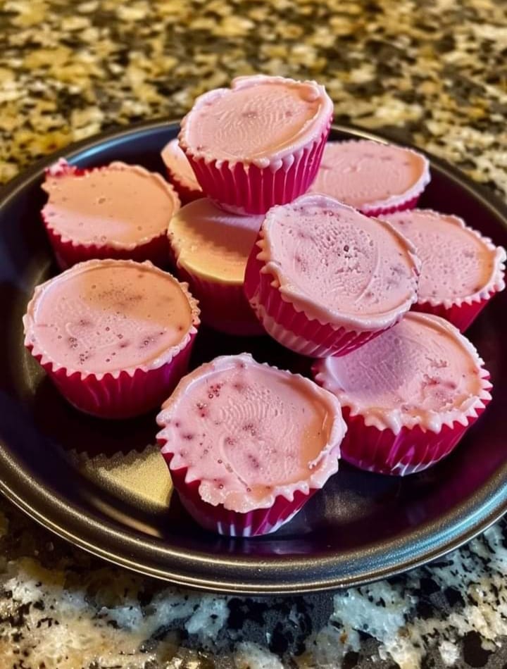 Strawberry Cheesecake Treats Strawberry Cheesecake Treats